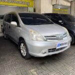 NISSAN GRANDLIVINA 2013 MT